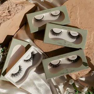 Free House of Lashes Love & Light Sample