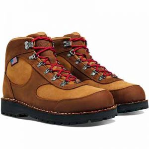Free Pair of Cascade Crest Boots