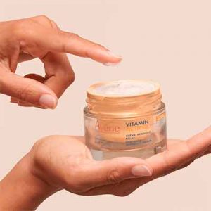 Free Avène Vitamin Activ Cg Radiance Intensive Cream Sample